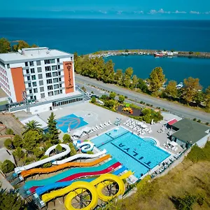 Tilya Hotel
